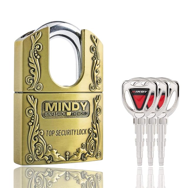 Mindy 40mm shrouded hardened padlock with three keys