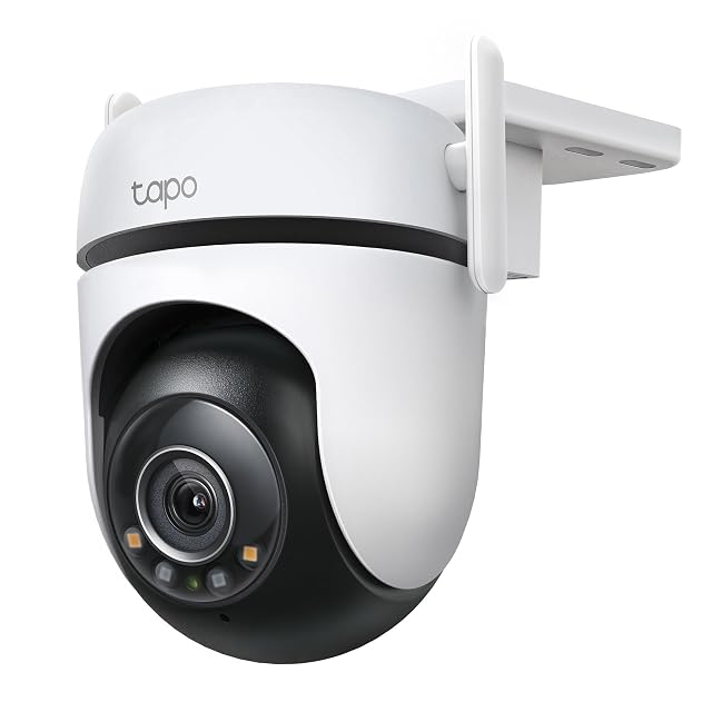 Tapo C520WS outdoor camera with twin antennas on a wall mount